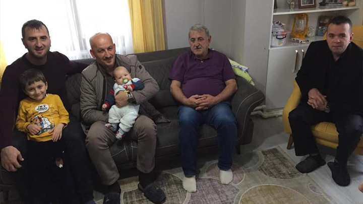 KURT ailesinin bebeği Ali Aras'ı evinde ziyaret